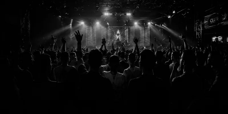 DJ for clubs and nightlife venues in Porto